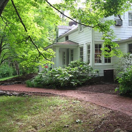 مبيت وإفطار Clinton Corners Private Setting On Country Farm Near Rhinebeck المظهر الخارجي الصورة